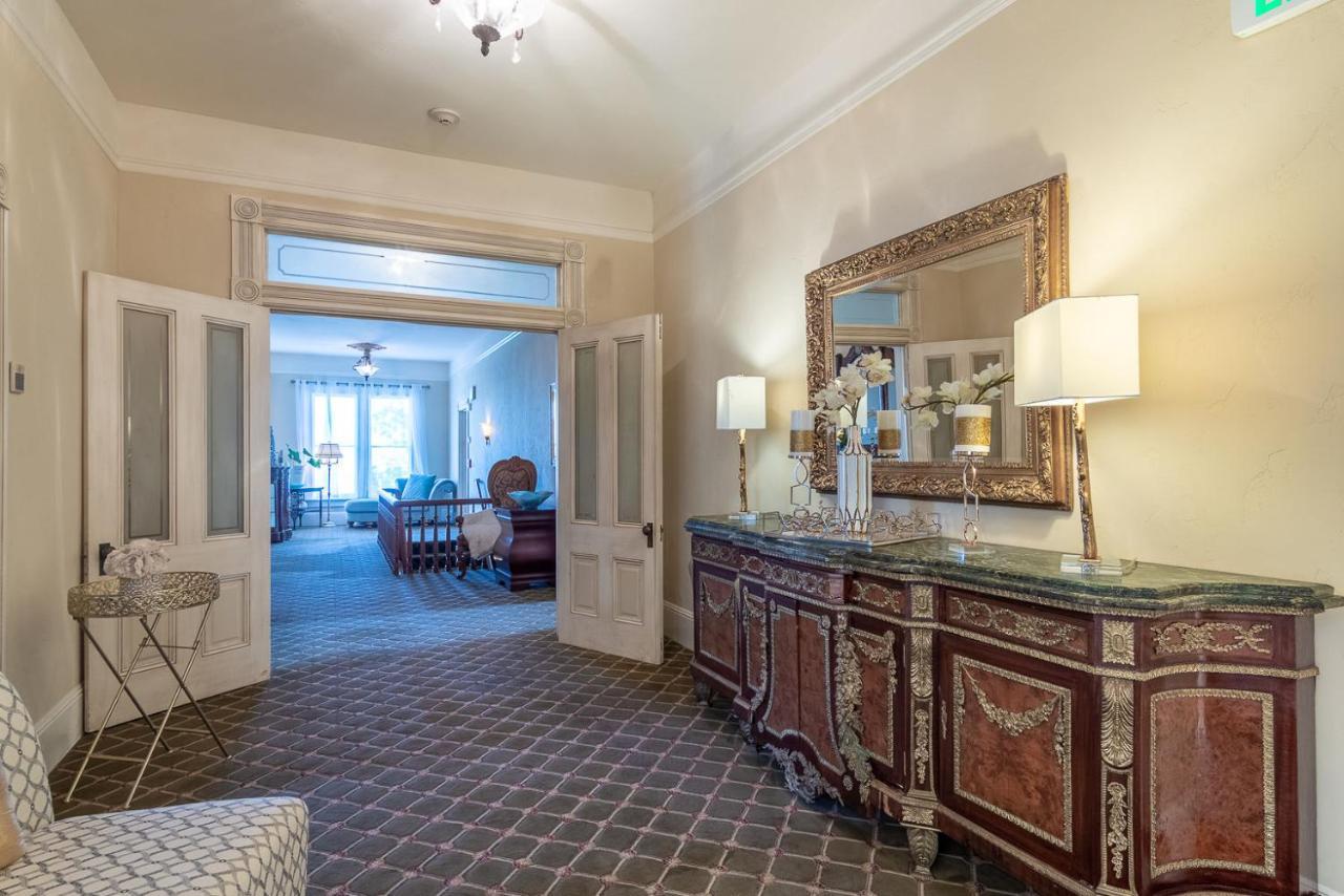 Chateau Coralini 4* Salinas