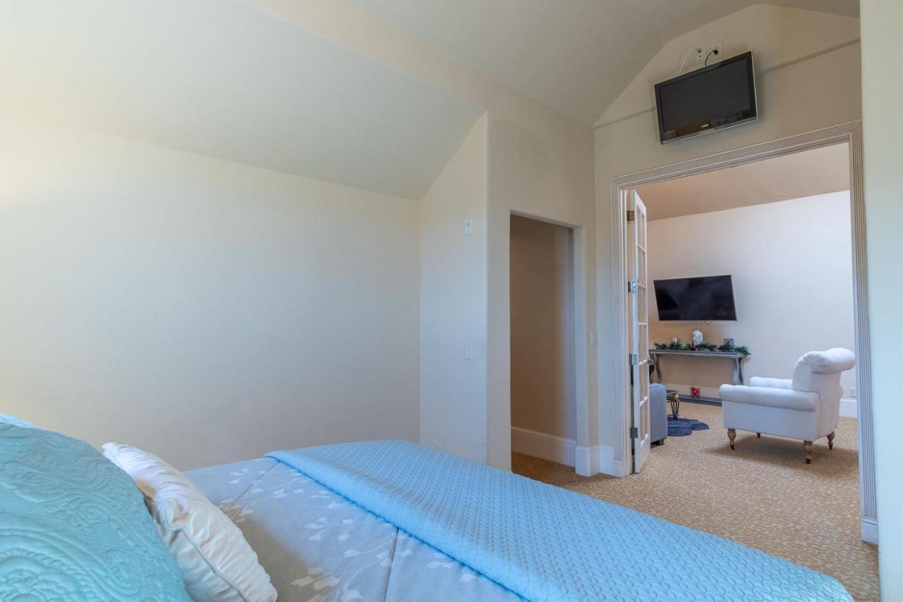 Hotel Chateau Coralini 4*